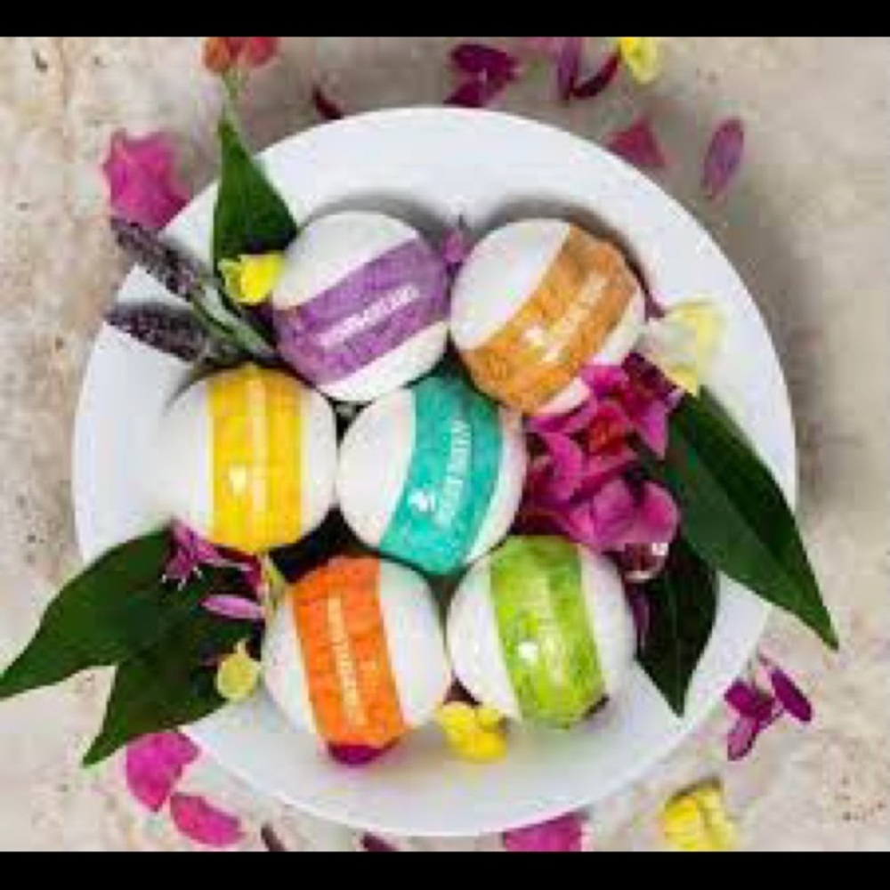 Infused Bath Bomb